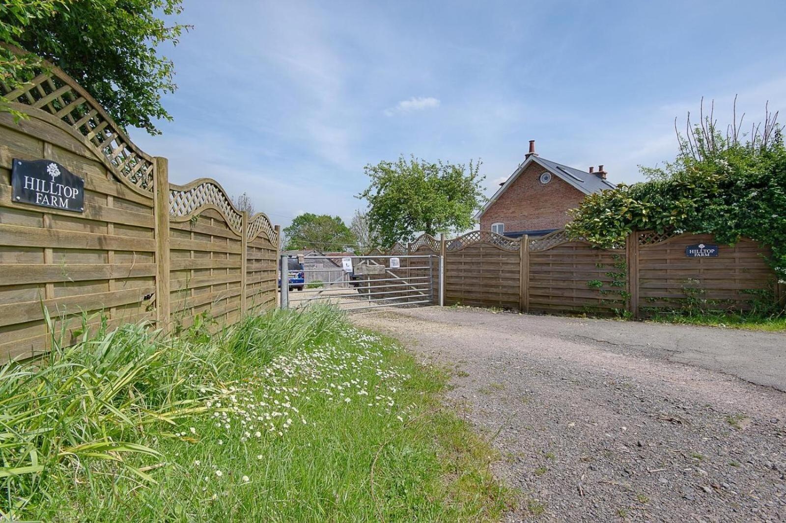 Hilltop Farm Sturminster Newton Bagian luar foto